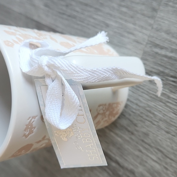 Beautiful ivory mug with pink floral detail. NWT. 16 oz - Picture 4 of 5